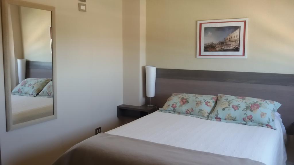 Hotel Aranjuez Chillan Bilik gambar